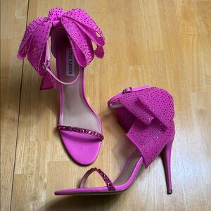 Steve Madden Benni Fuchsia Bow Heels